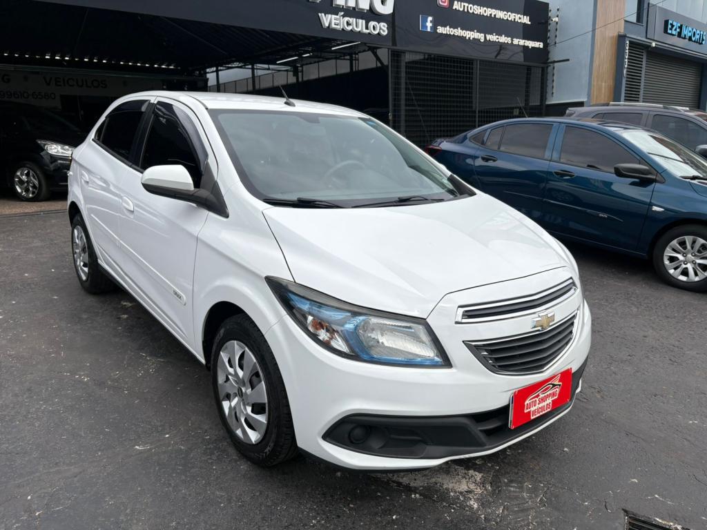 CHEVROLET Onix Hatch