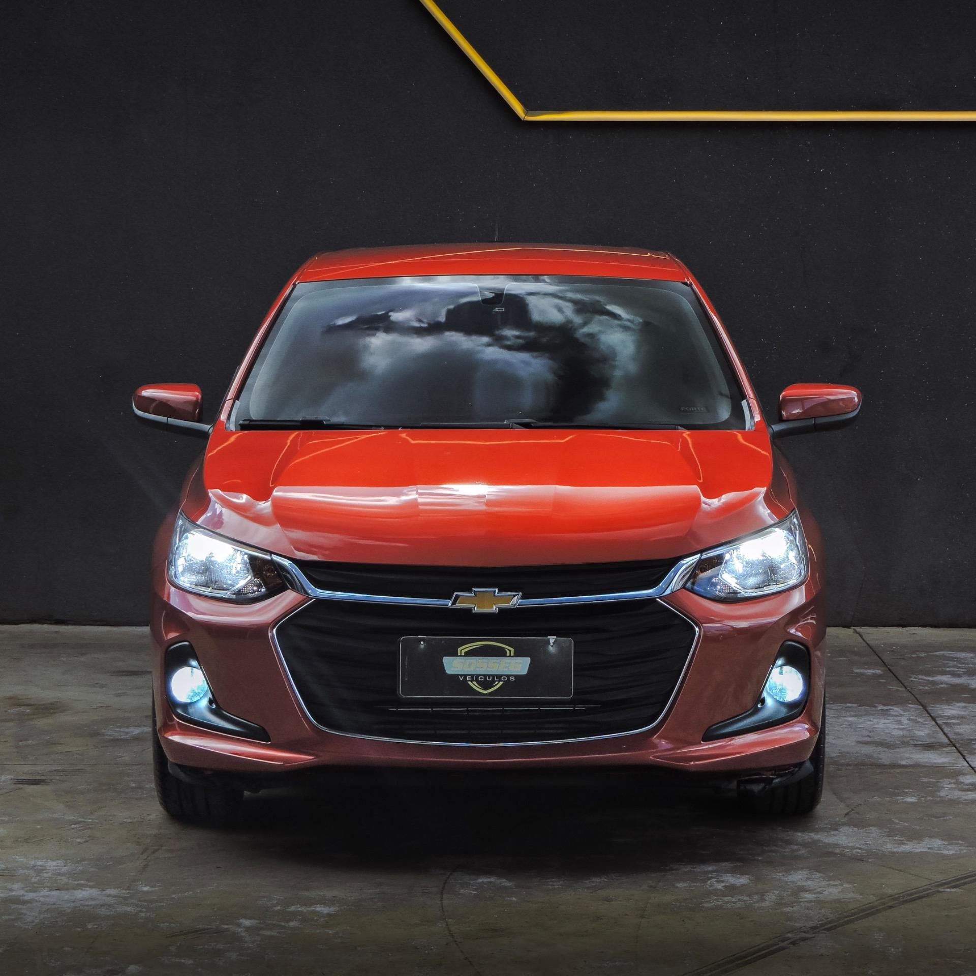 CHEVROLET Onix Hatch - Foto