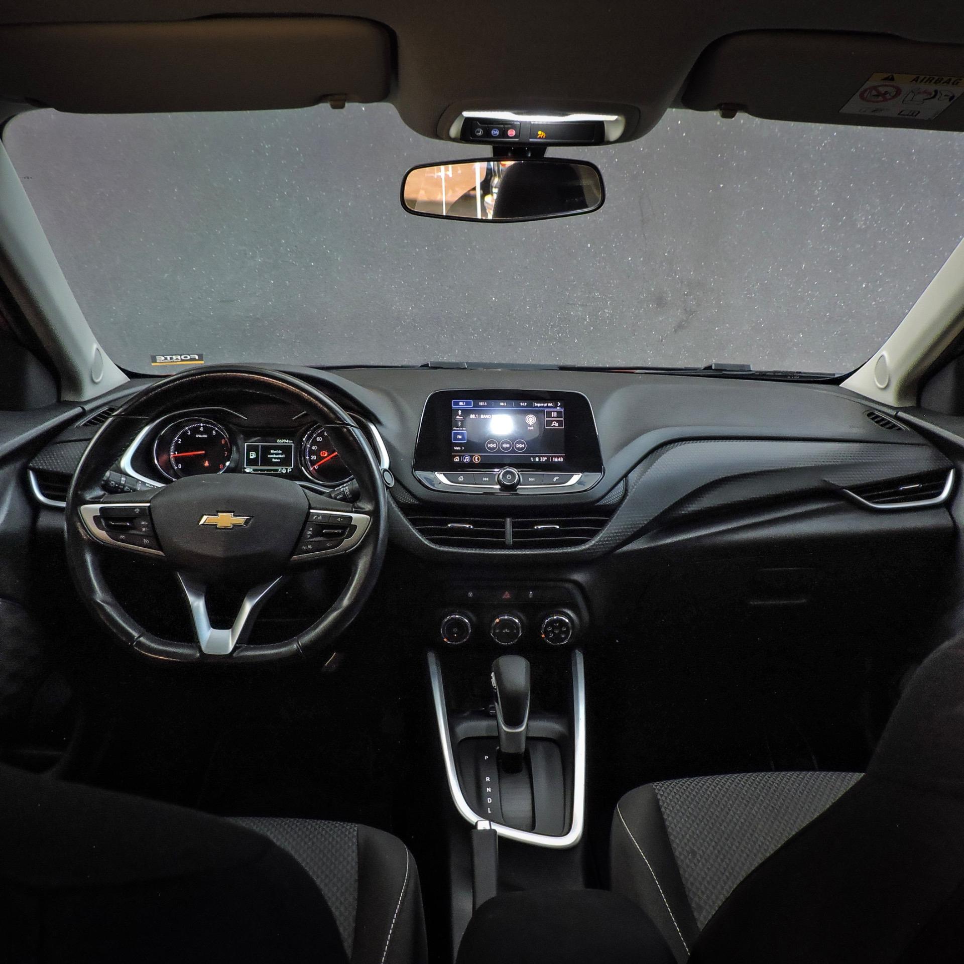 CHEVROLET Onix Hatch - Foto
