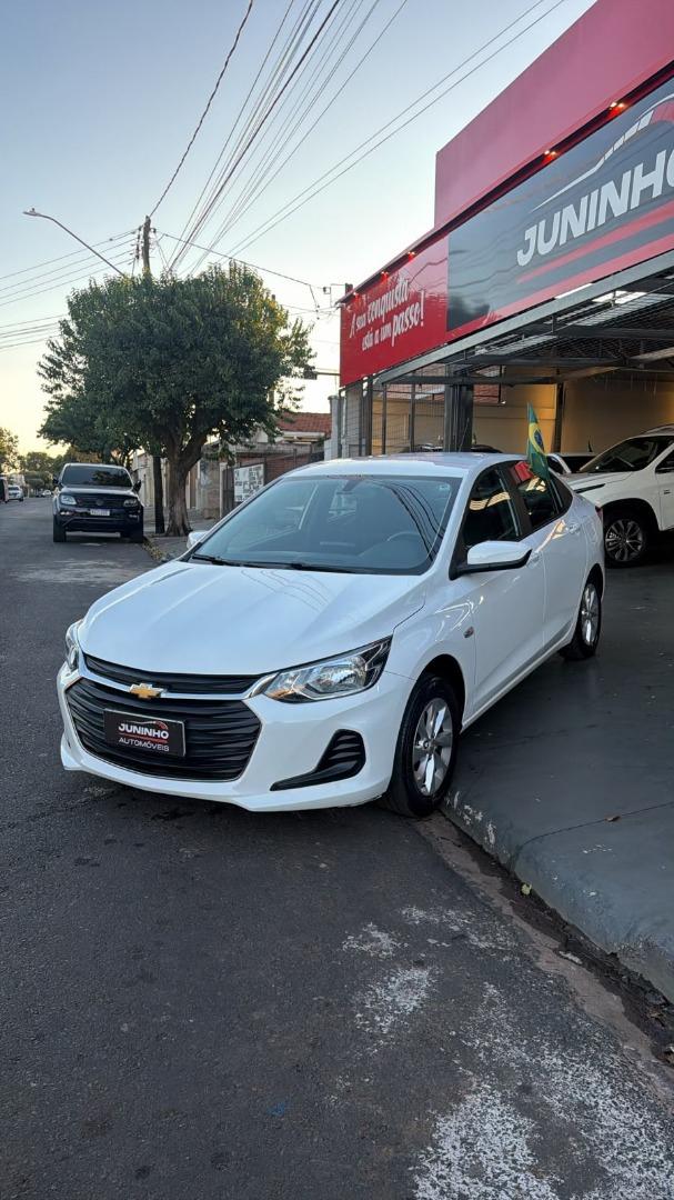 CHEVROLET Onix Hatch