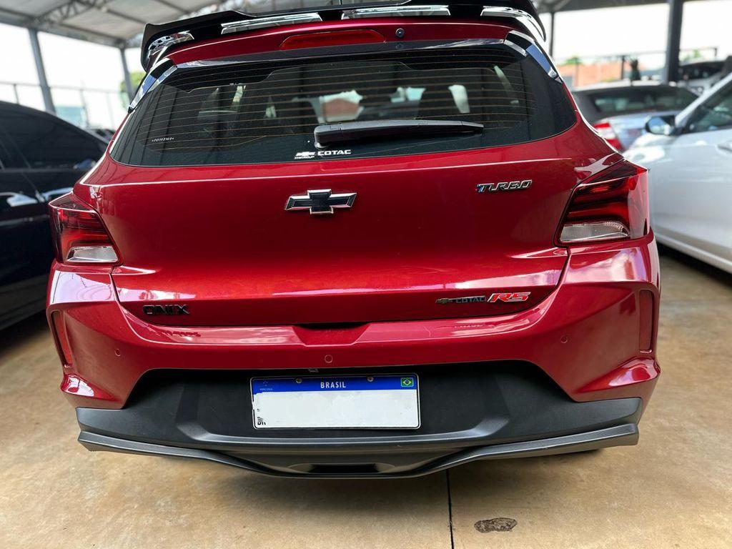 CHEVROLET Onix Hatch - Foto