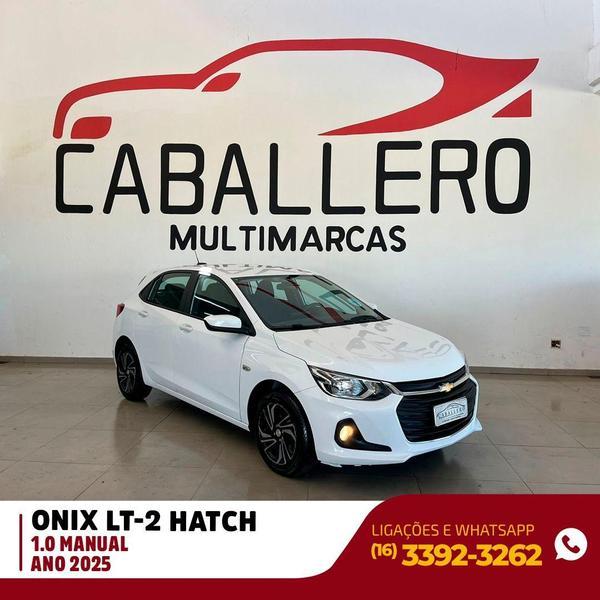 CHEVROLET Onix Hatch - Foto