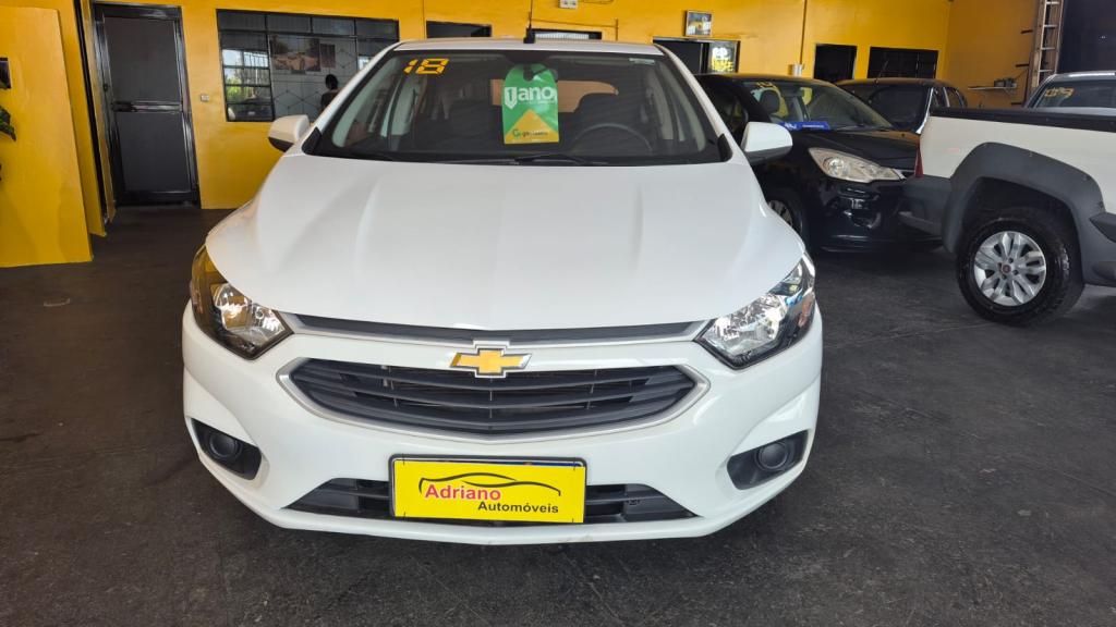 CHEVROLET Onix Hatch - Foto