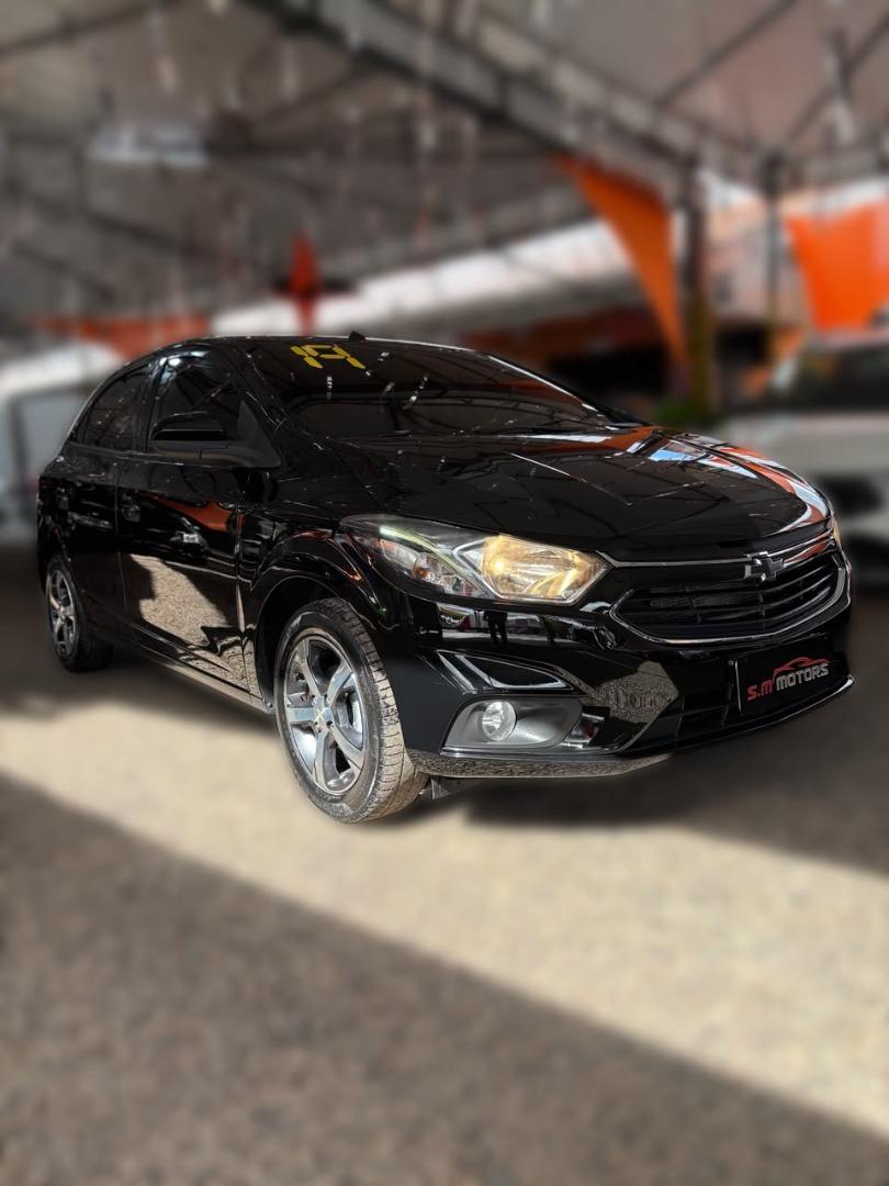 CHEVROLET Onix Hatch - Foto