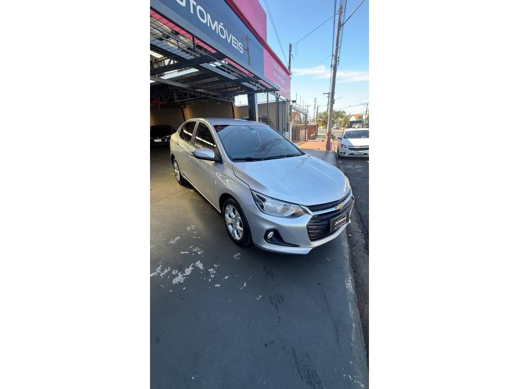 CHEVROLET Onix Hatch - Foto