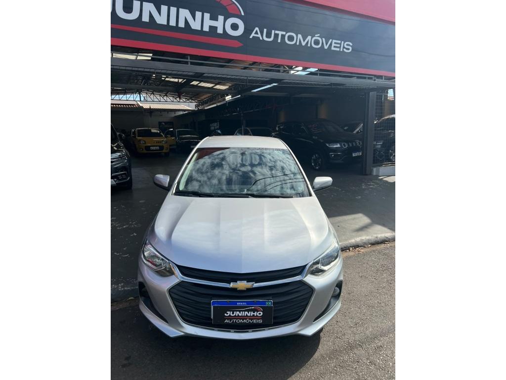 CHEVROLET Onix Hatch - Foto