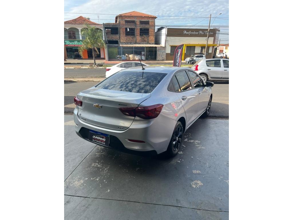 CHEVROLET Onix Hatch - Foto