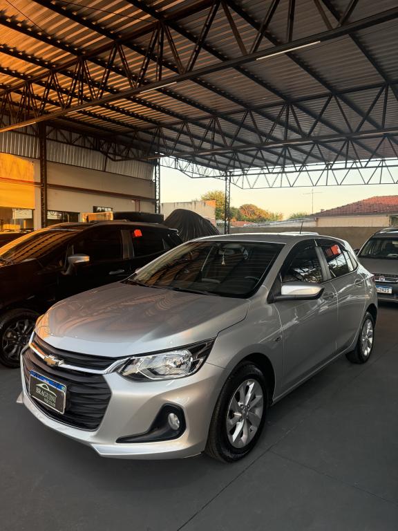 CHEVROLET Onix Hatch
