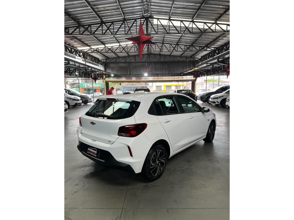 CHEVROLET Onix Hatch - Foto