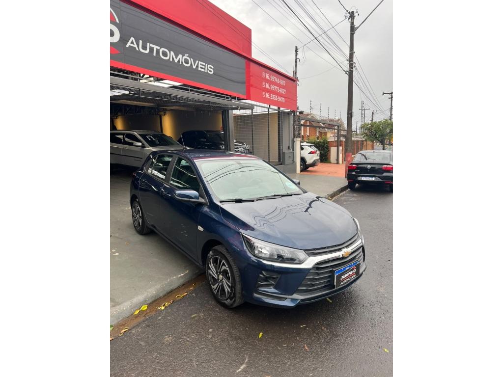 CHEVROLET Onix Hatch - Foto