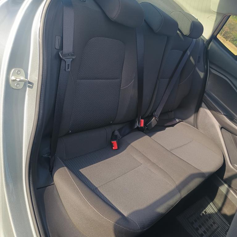 CHEVROLET Onix Sedan - Foto