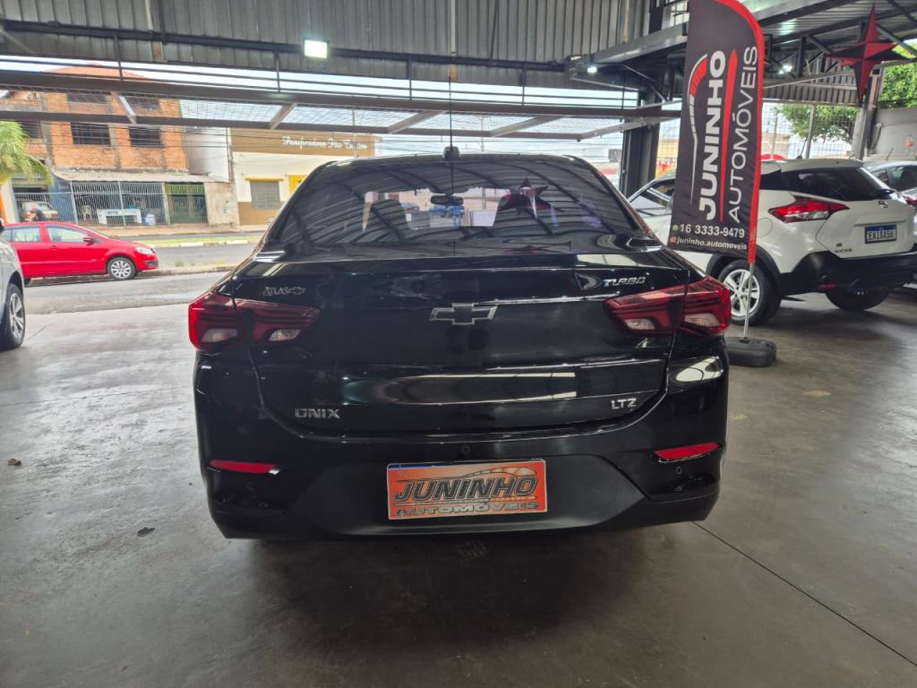 CHEVROLET Onix Sedan - Foto