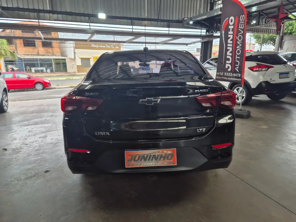 CHEVROLET Onix Sedan - Foto