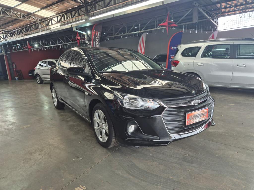 CHEVROLET Onix Sedan - Foto