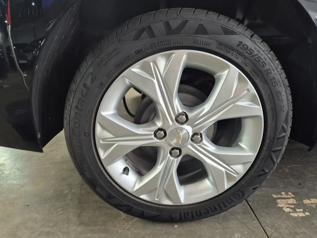 CHEVROLET Onix Sedan - Foto