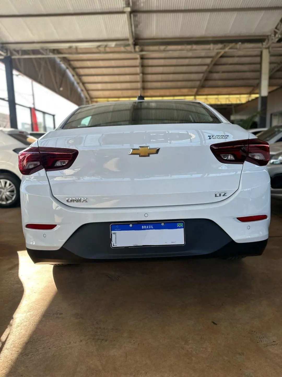 CHEVROLET Onix Sedan - Foto