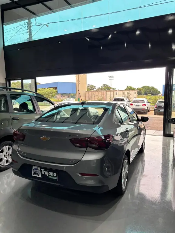 CHEVROLET Onix Sedan - Foto