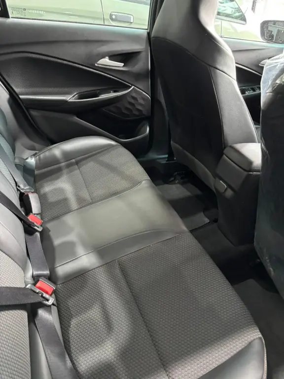 CHEVROLET Onix Sedan - Foto