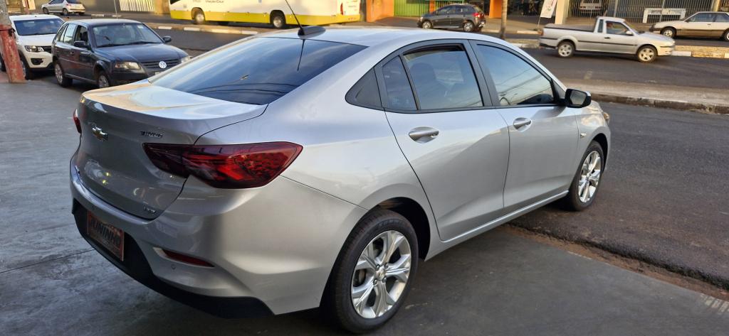 CHEVROLET Onix Sedan - Foto
