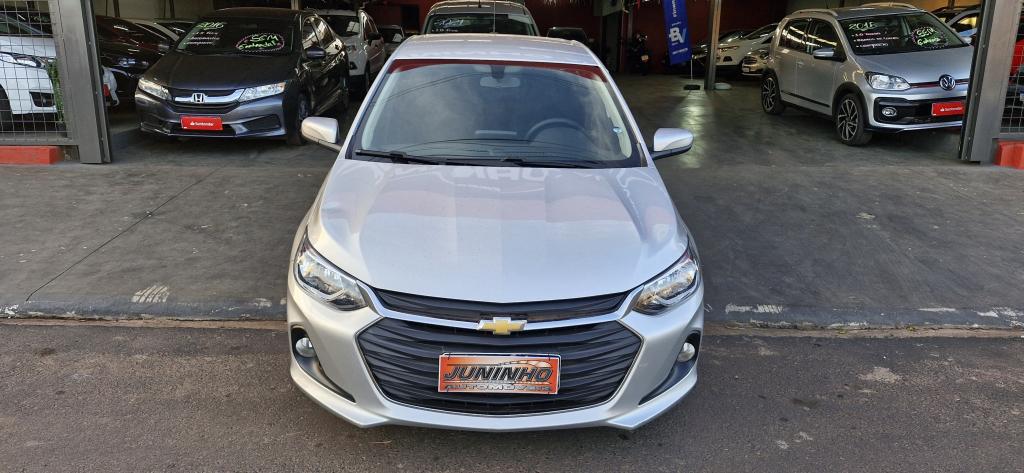 CHEVROLET Onix Sedan - Foto