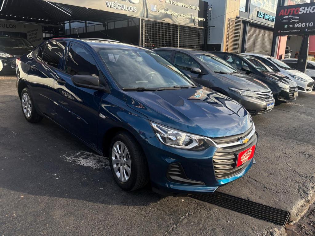 CHEVROLET Onix Sedan - Foto