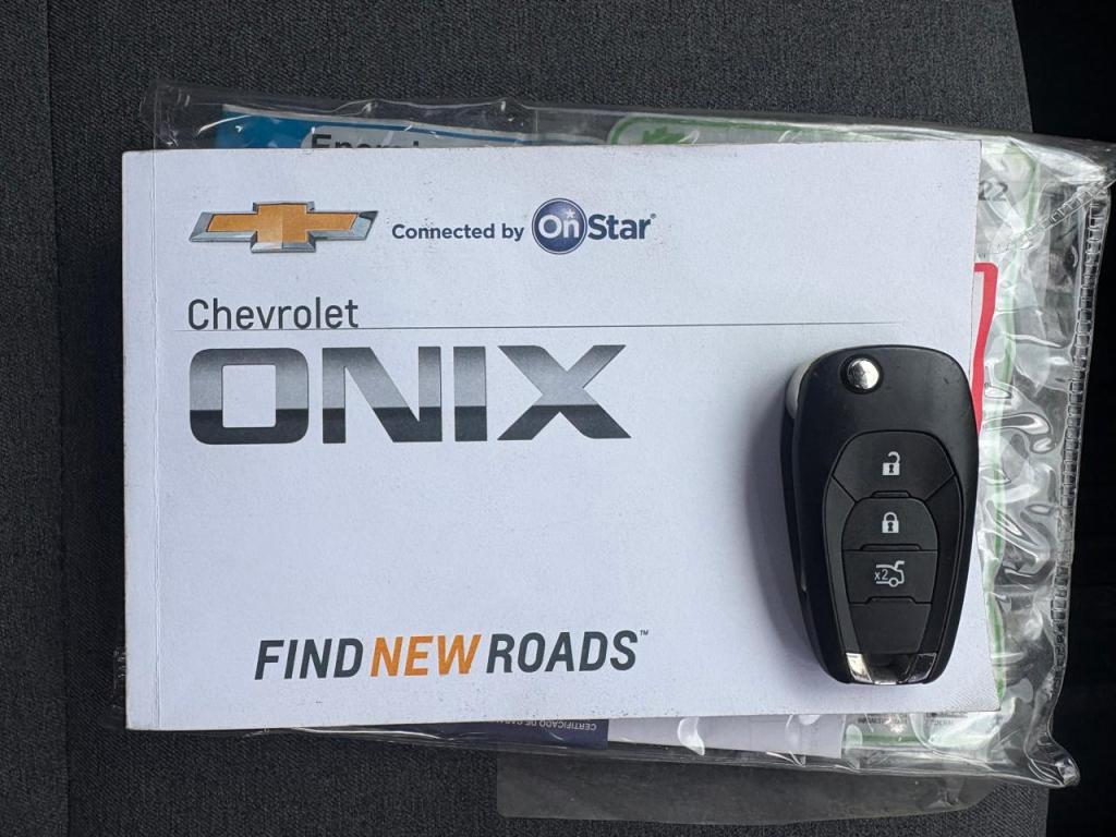 CHEVROLET Onix Sedan - Foto