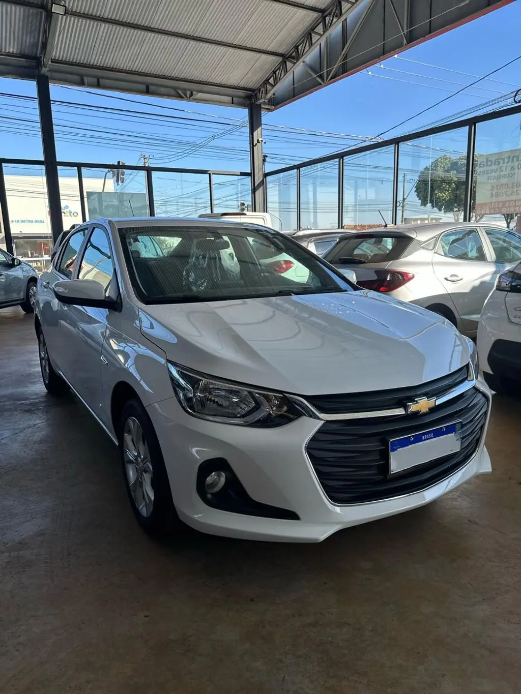 CHEVROLET Onix Sedan - Foto