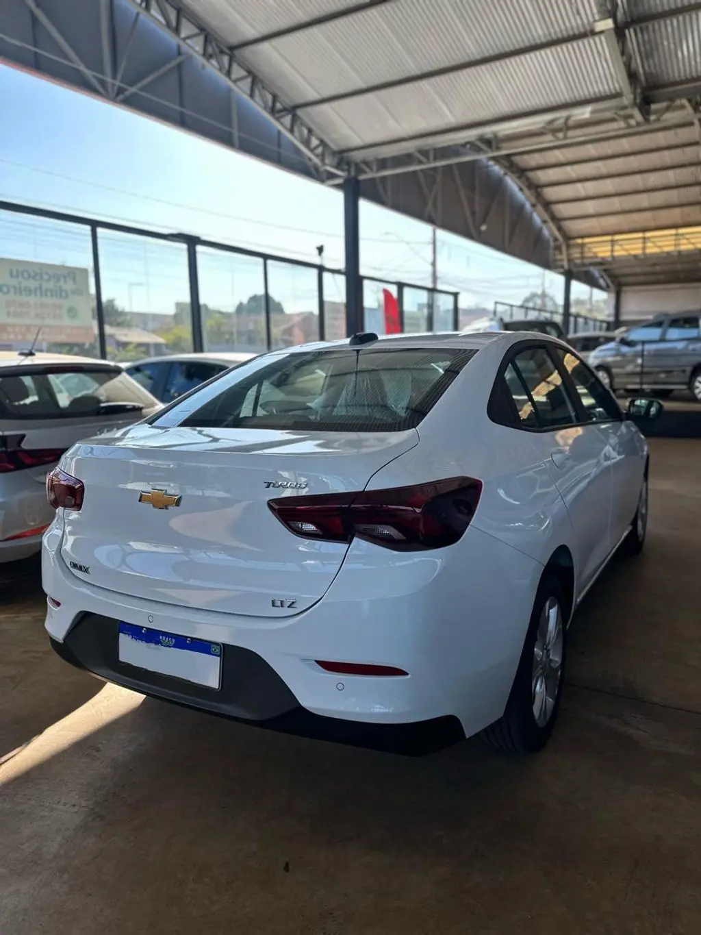 CHEVROLET Onix Sedan - Foto