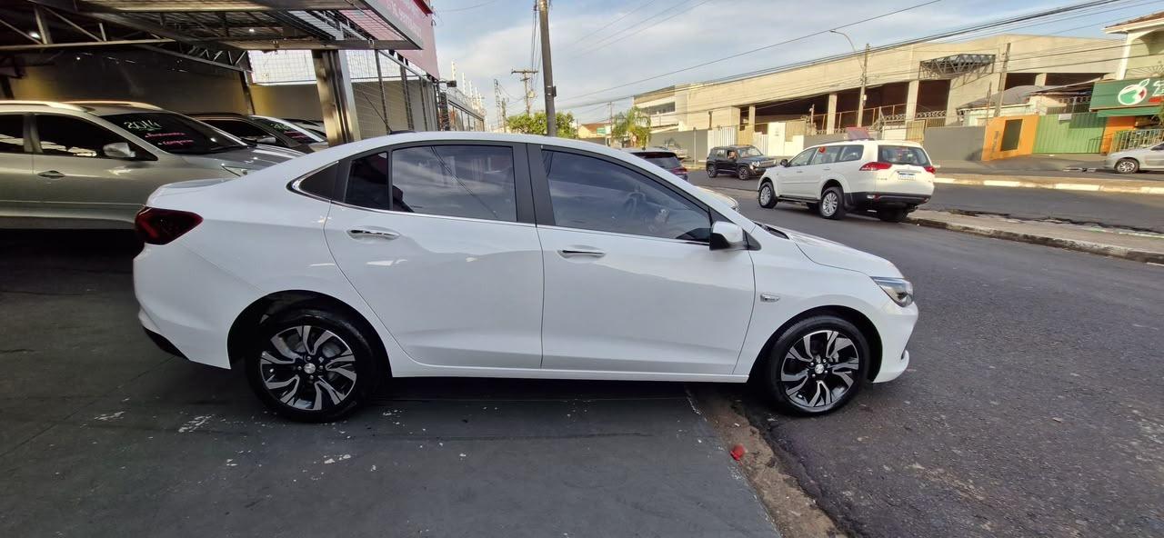 CHEVROLET Onix Sedan - Foto