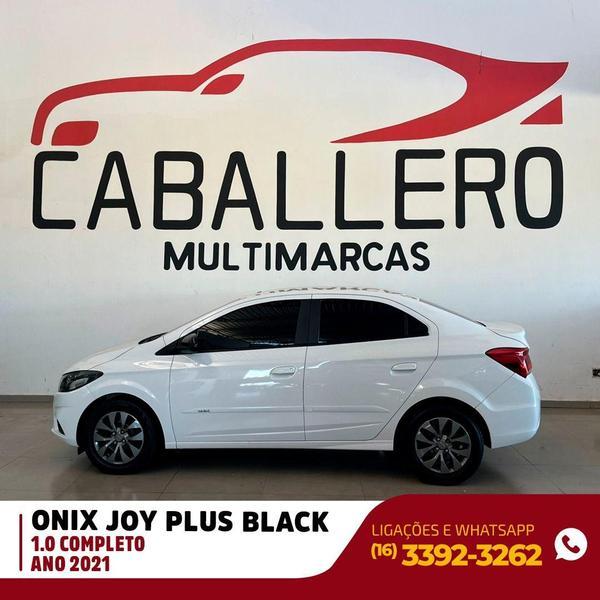 CHEVROLET Onix Sedan - Foto