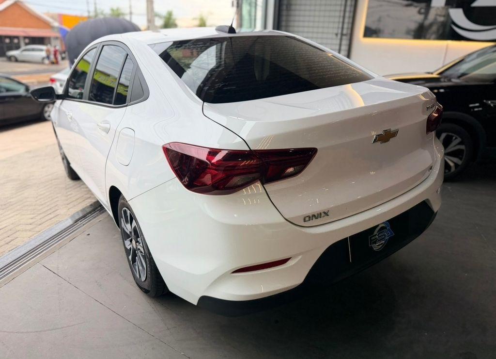 CHEVROLET Onix Sedan - Foto