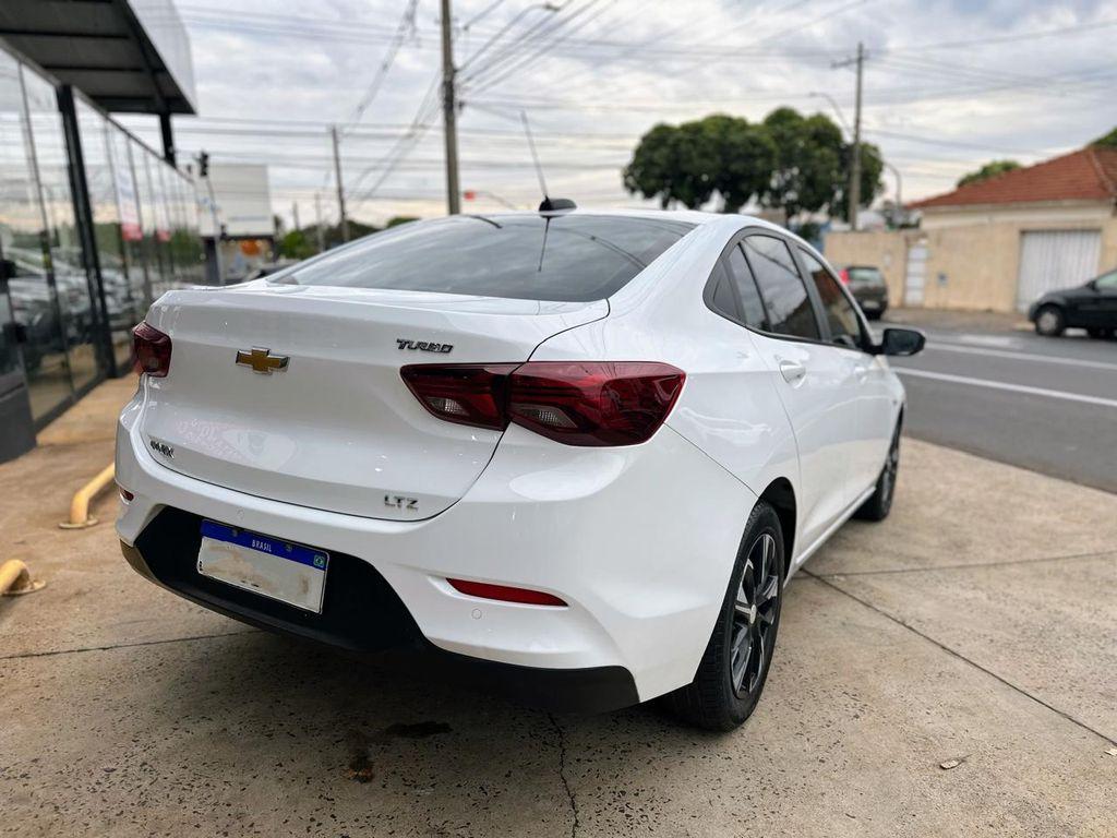 CHEVROLET Onix Sedan - Foto