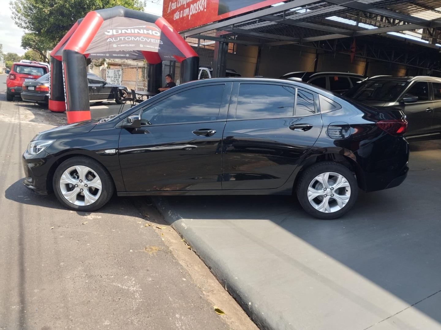 CHEVROLET Onix Sedan - Foto
