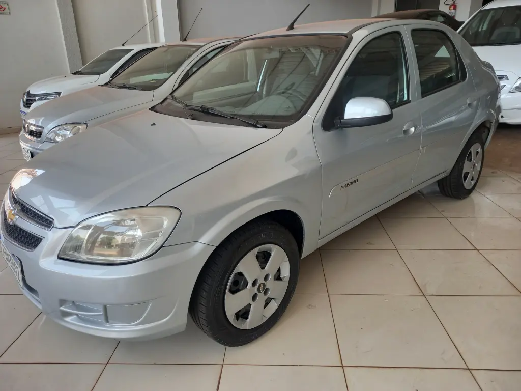 CHEVROLET Prisma - Foto