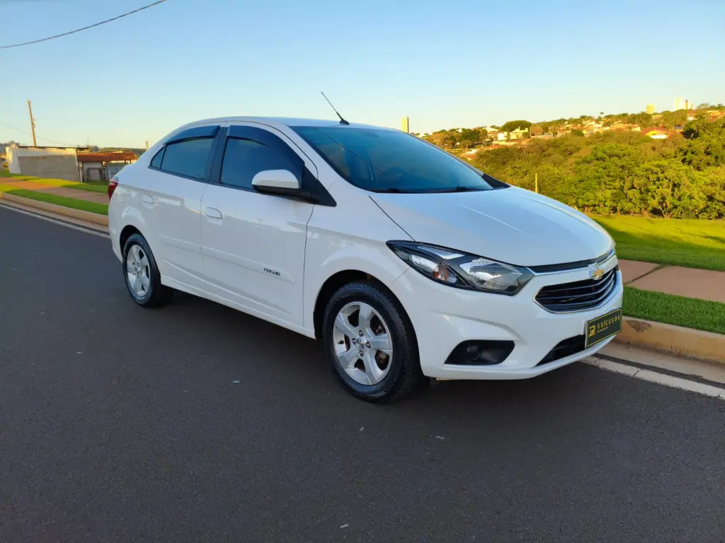 CHEVROLET Prisma - Foto