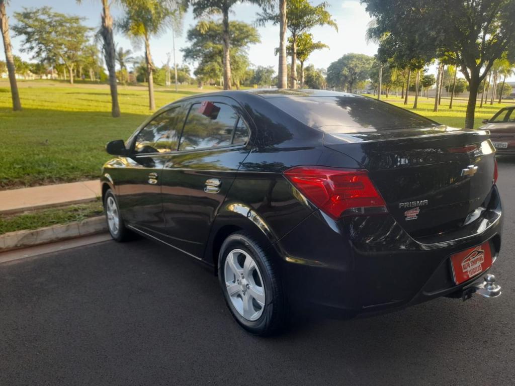 CHEVROLET Prisma - Foto