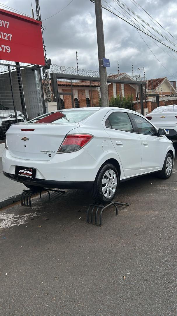 CHEVROLET Prisma - Foto