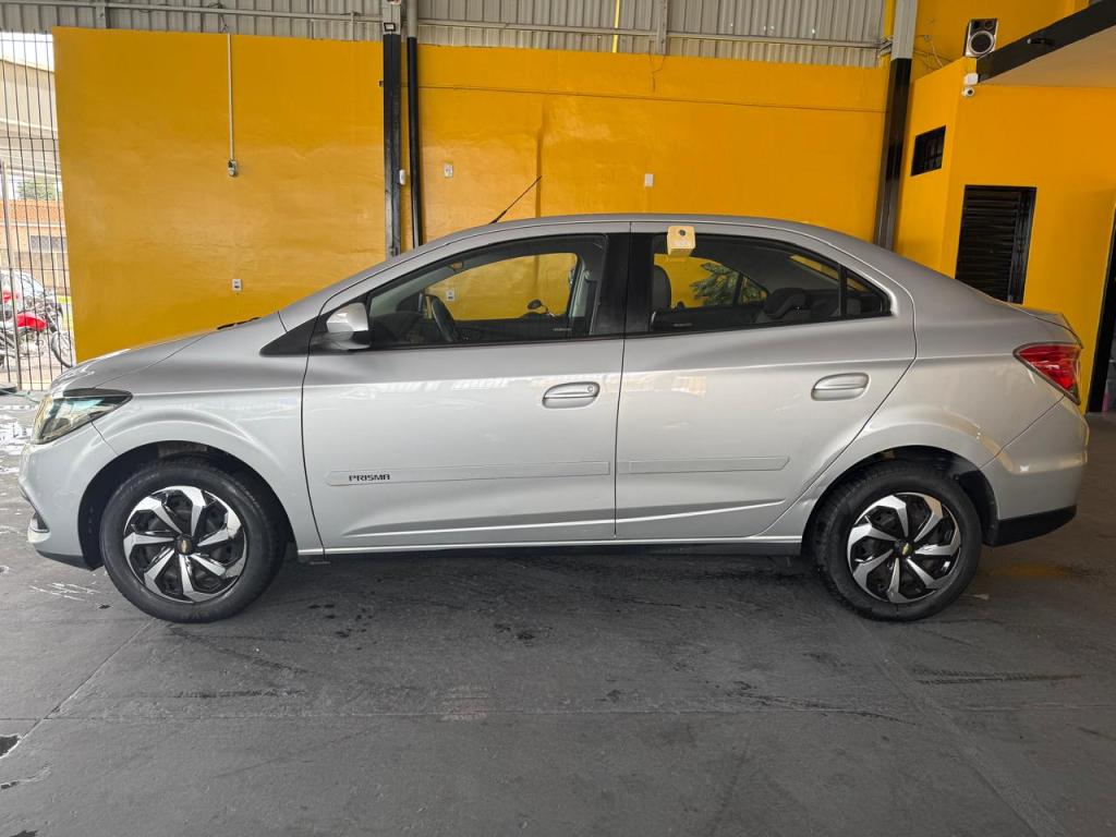 CHEVROLET Prisma - Foto