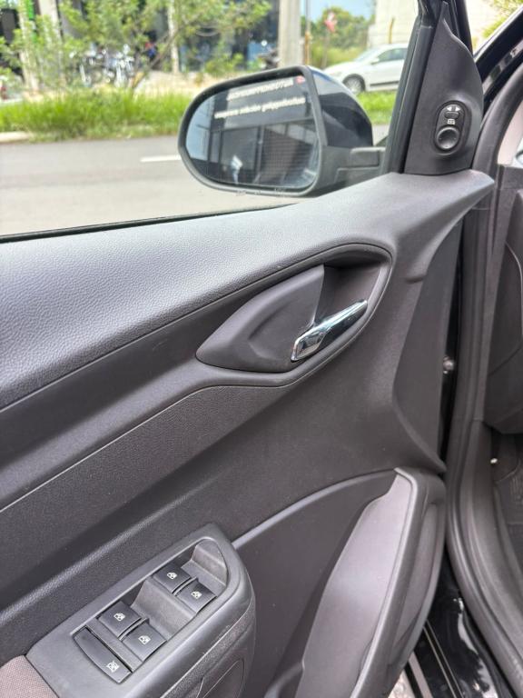 CHEVROLET Prisma - Foto