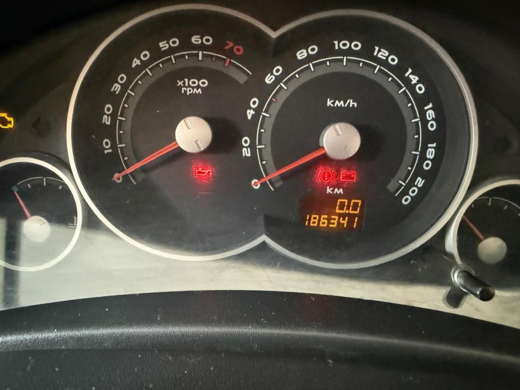 CHEVROLET Prisma - Foto