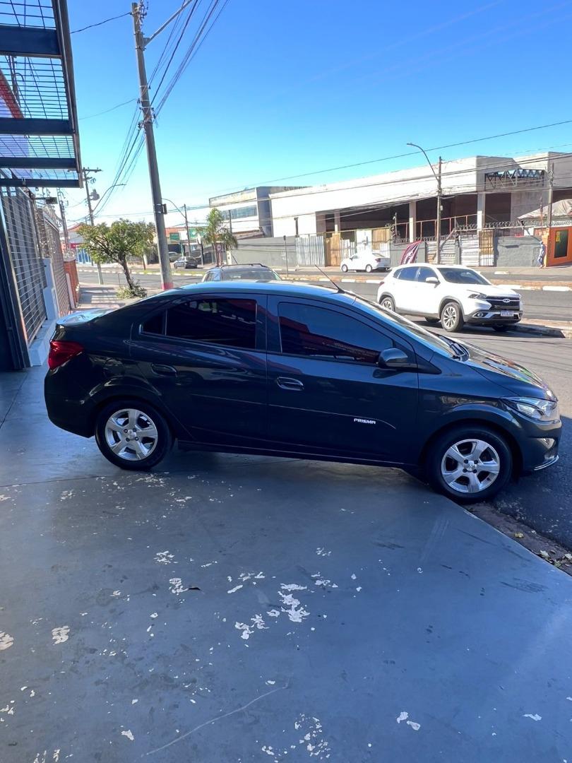 CHEVROLET Prisma - Foto