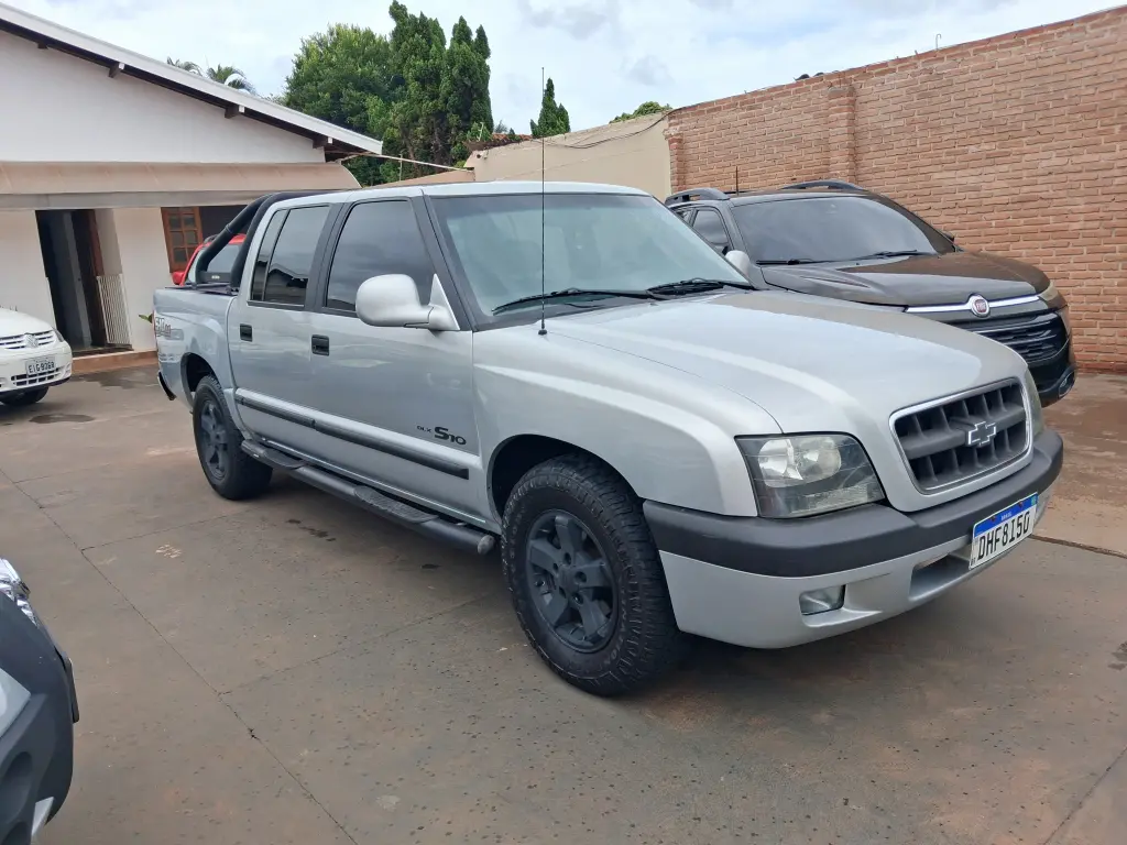 CHEVROLET S10