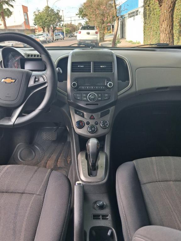 CHEVROLET Sonic Hatch - Foto