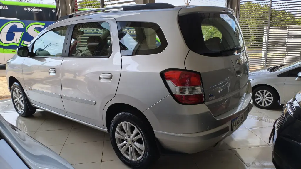 CHEVROLET Spin - Foto