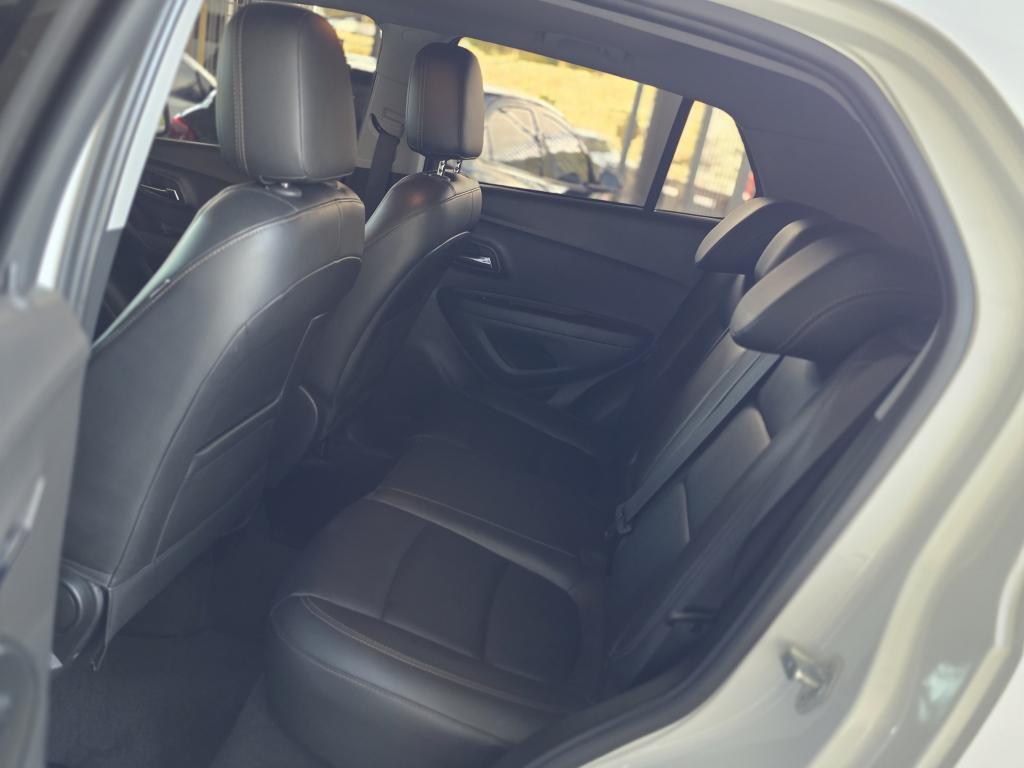 CHEVROLET Tracker - Foto