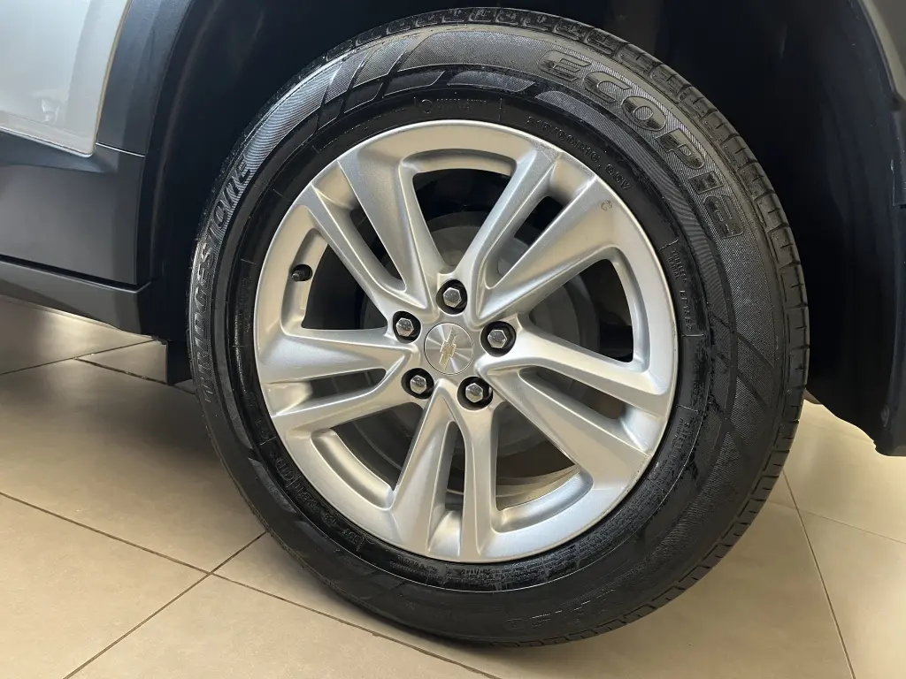 CHEVROLET Tracker - Miniatura