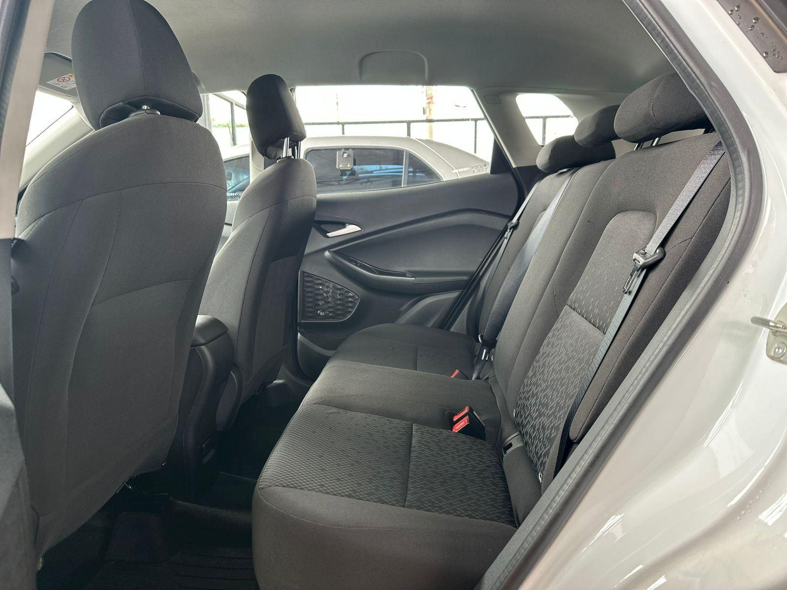 CHEVROLET Tracker - Foto