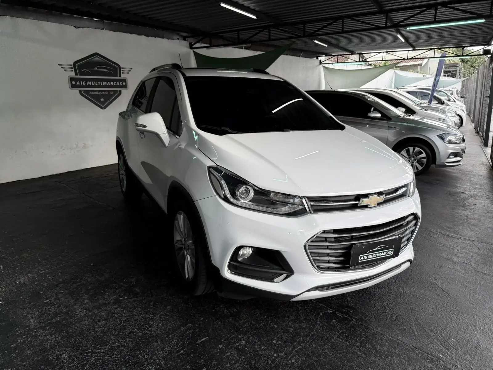 CHEVROLET Tracker