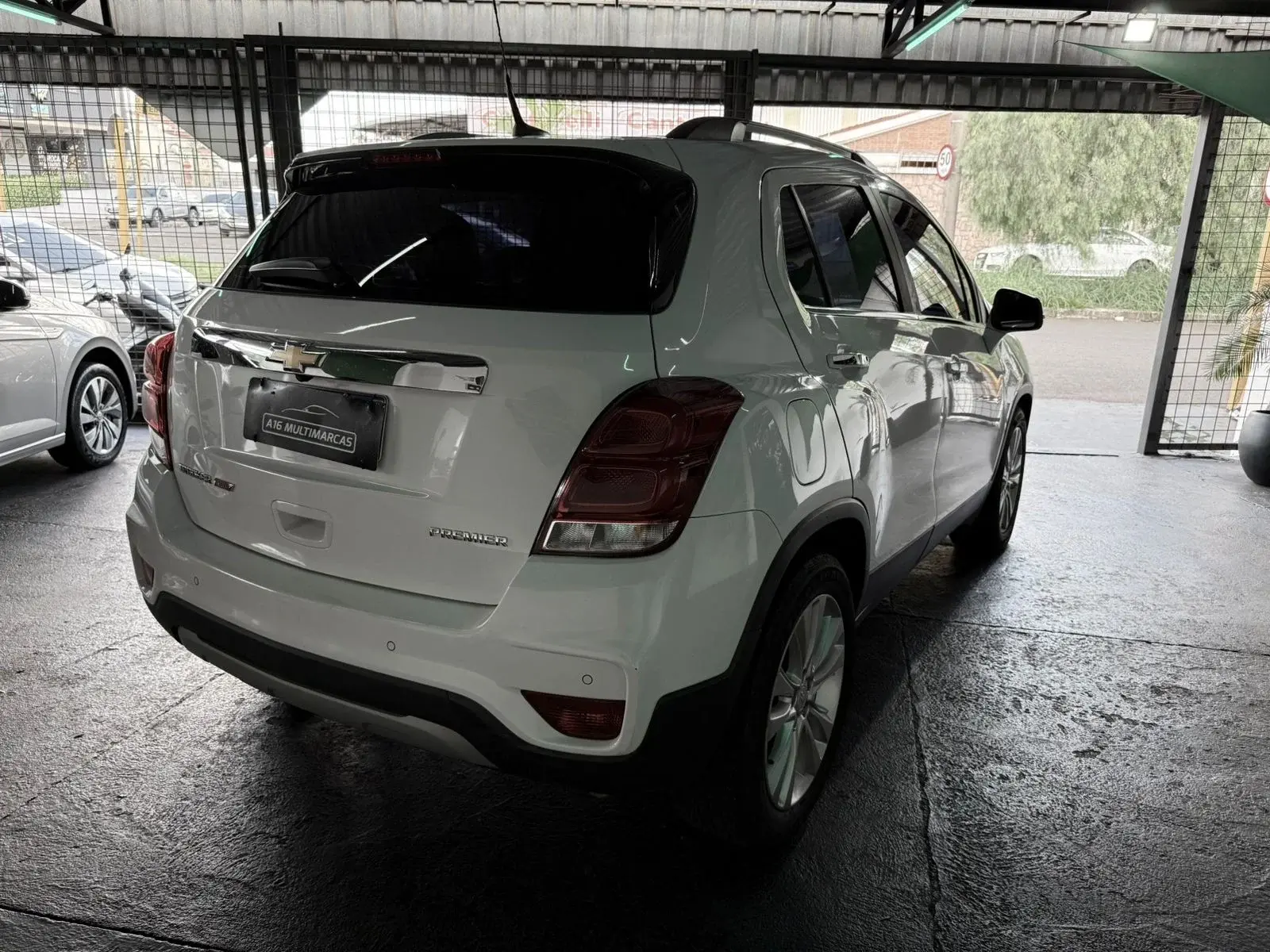 CHEVROLET Tracker - Foto