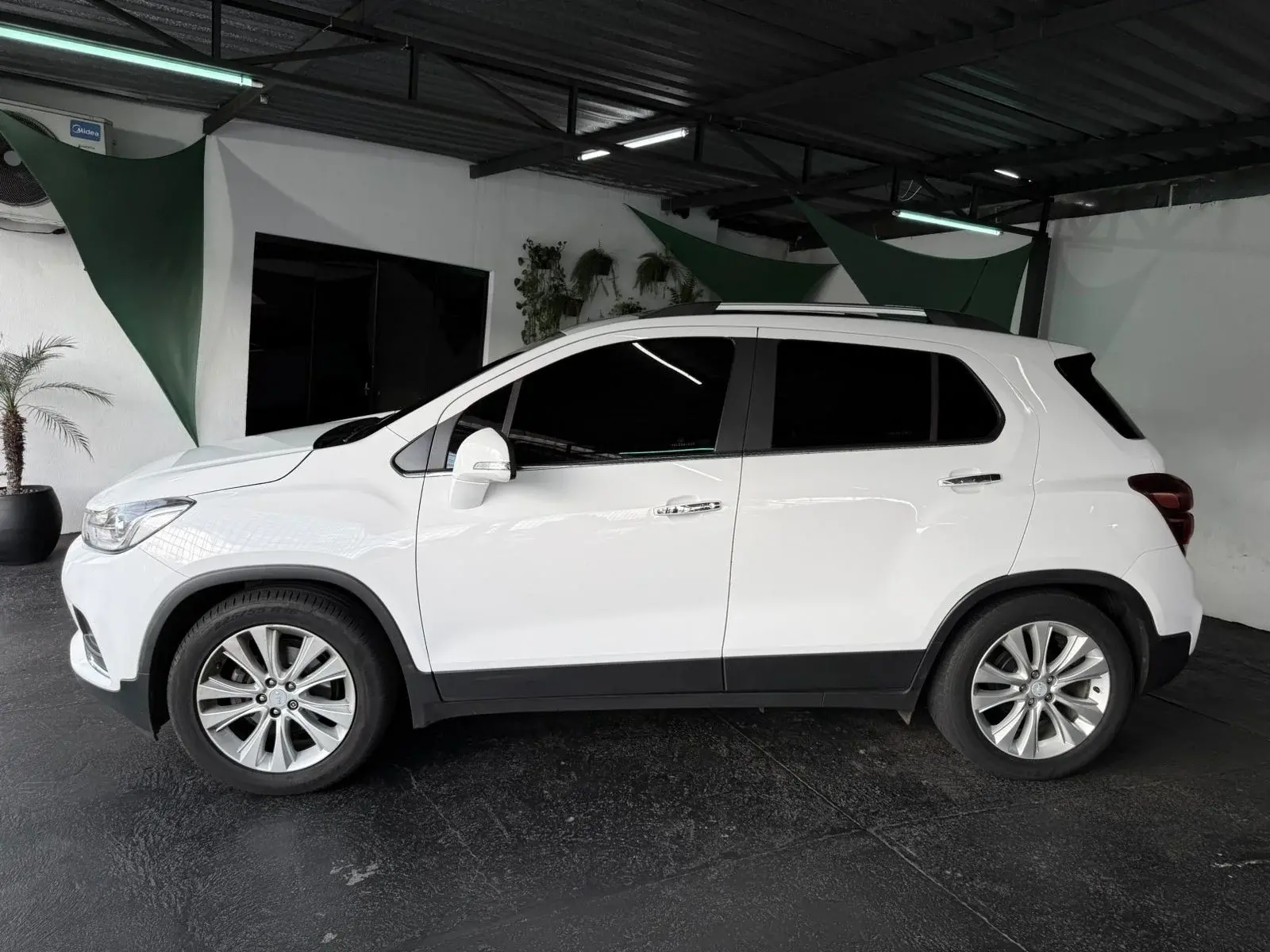 CHEVROLET Tracker - Foto